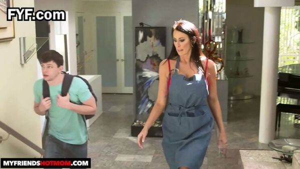 Reagan Foxx Teaches Her Son's Buddy How to Pleasure a Lady - xxxfiles.com - Usa on freevids.org