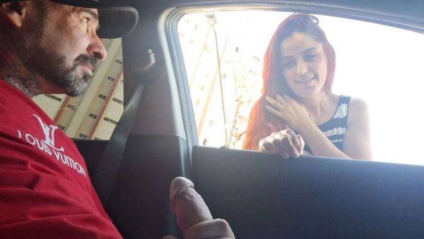 Young Girl Exposed to Street Flashing - porntry.com on freevids.org