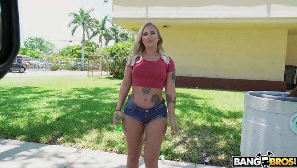 Stella Raee's Trivia Challenge Earns Her a Fuck from Brick Danger - porntry.com on freevids.org