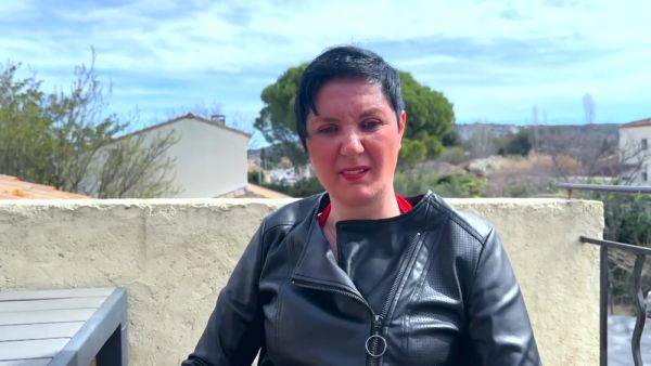 Nina, 35, business manager in Aix-en-Provence (13)! - hotmovs.com on freevids.org