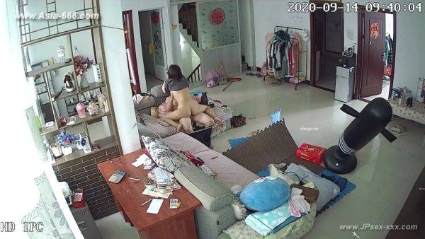 Hackers use the camera to remote monitoring of a lover's home life.609 - txxx.com - China on freevids.org