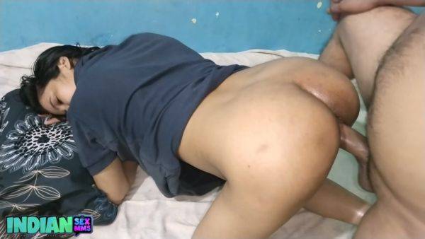 Rough Indian Doggystyle Sex With Tight Big Ass Desi Bhabhi - desi-porntube.com - India on freevids.org