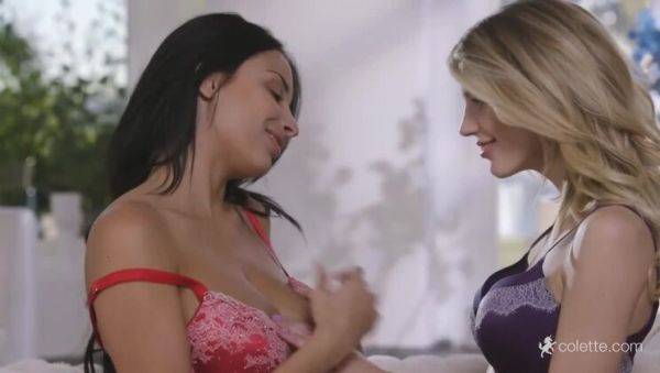 Four-Way Anal Fun: Chanel and Anissa - veryfreeporn.com on freevids.org