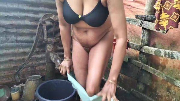 Beautiful Girl Is Taking Bath Completely Naked, Rupali Rupali - desi-porntube.com on freevids.org