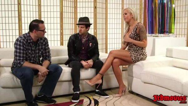 Nina Elle, the Hot MILF with Big Tits, Gets Hard Cash for a Fiery Fuck Session - porntry.com on freevids.org