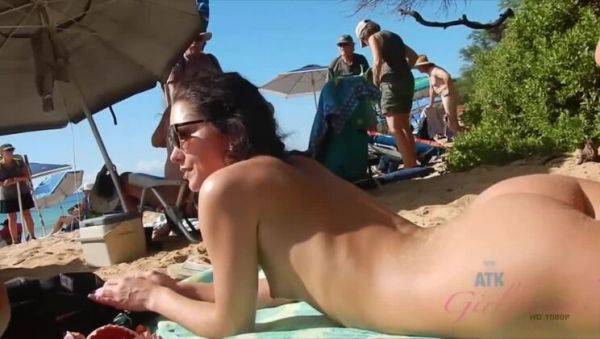 Zoe Bloom's Day Out at the Nude Beach - Amateur Pov - xxxfiles.com on freevids.org