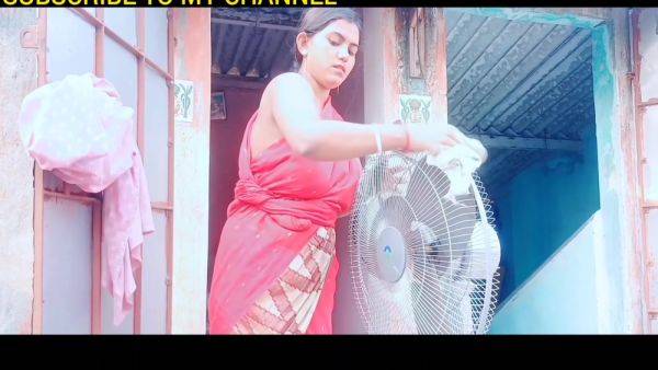 Desi Village Bhabhi In Bathroom (cheating Wife Amateur Homemade Wife Tamil 18 Year Old Indian Unc - desi-porntube.com - India on freevids.org