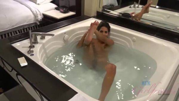 A blast in Vienna's wax museum - with sexy Latina, Vienna Black - xxxfiles.com on freevids.org