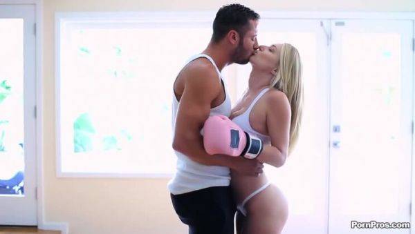 Natalia Starr in Hot Sparring Action - porntry.com on freevids.org