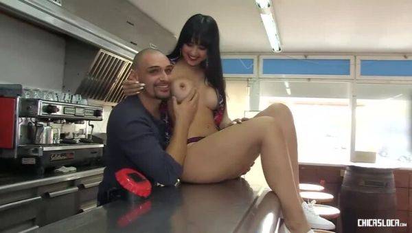 Large-breasted brunette Latina Alba De Silva's debut porn scene in an eatery - veryfreeporn.com on freevids.org