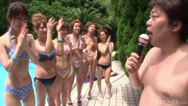 Japanese and Asian Teens Compete in Hairy Deepthroat Contest Outdoors - porntry.com - Japan on freevids.org