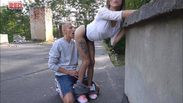 I Fucked My Friends Wife On The Roof Of An Abandoned Building - hclips.com on freevids.org