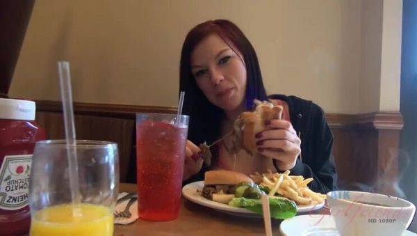 A Delightful Park Date - Chloe Love - xxxfiles.com on freevids.org