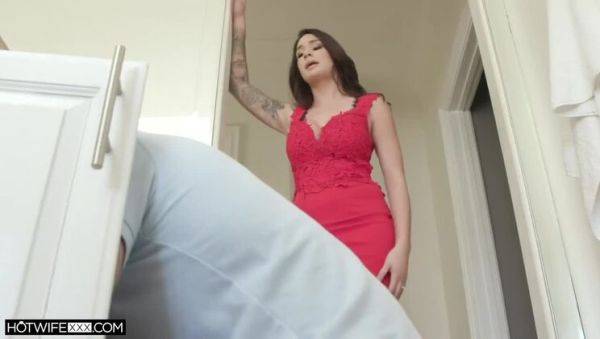 Alexis Zara & Jason Moody: Exploring Uncharted Territories with Big Tits & Big Ass - porntry.com on freevids.org