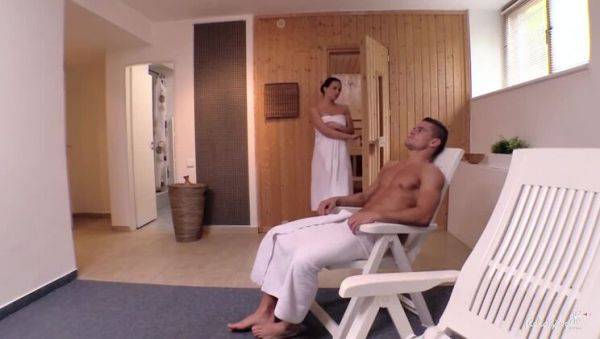 Brunette Czech Bombshell Nata Lee: Horny Sauna Encounter with Blowjob & Sex - veryfreeporn.com - Czech Republic on freevids.org