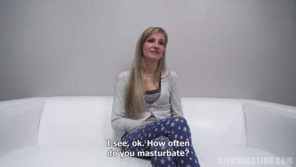 Stunning Blonde Romana: A Hot Casting - veryfreeporn.com - Czech Republic on freevids.org