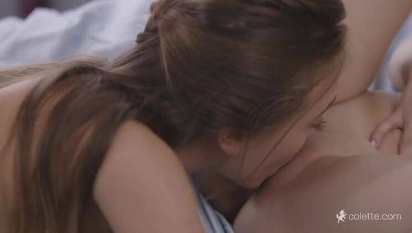 Aubrey's Feline Allure: Lesbian & Toys - veryfreeporn.com on freevids.org