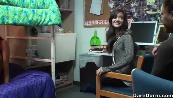 Goldie Ortiz, Gia Paige, & Maya Grand: Closet Lewdness - veryfreeporn.com on freevids.org