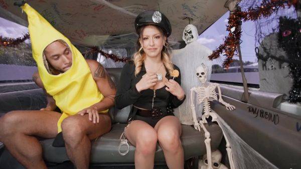 Strong Halloween bang bus sex leads tight blonde to surreal orgasms - xbabe.com on freevids.org