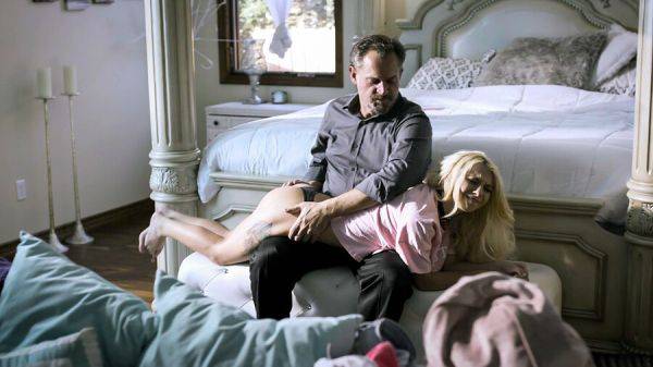 You are not really having a boner from spanking me stepdad? - txxx.com on freevids.org