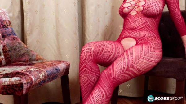 Oksana: My Red Body Stocking - hotmovs.com on freevids.org