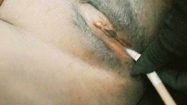 Fucking My Pussy And Smoking - desi-porntube.com - India on freevids.org