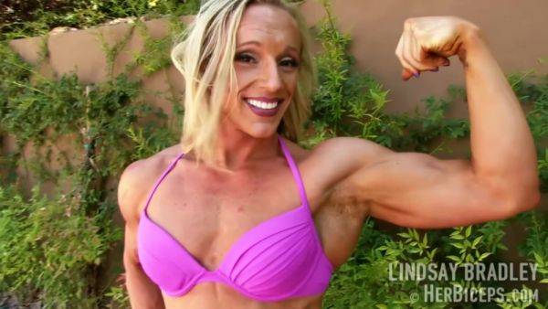 Fbb Lindsay Bradley 01 - upornia.com on freevids.org