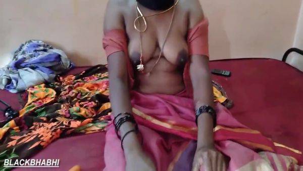 Dirty House Wife Fuck Her Pussy With A Carrot 10 Min - hclips.com on freevids.org