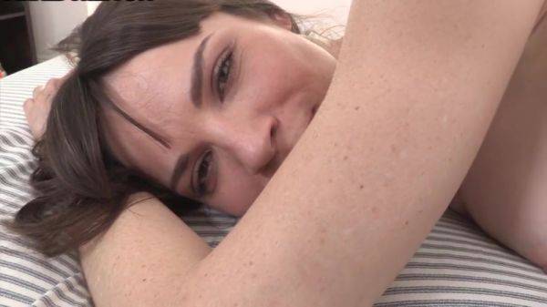 Gaping Anal Lez Milf Asstoyed In Amateur Closeup Pov By Gf - hclips.com on freevids.org