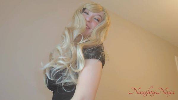 Stepmom Accidently Falls On My Dick While Doing Chores - hclips.com on freevids.org