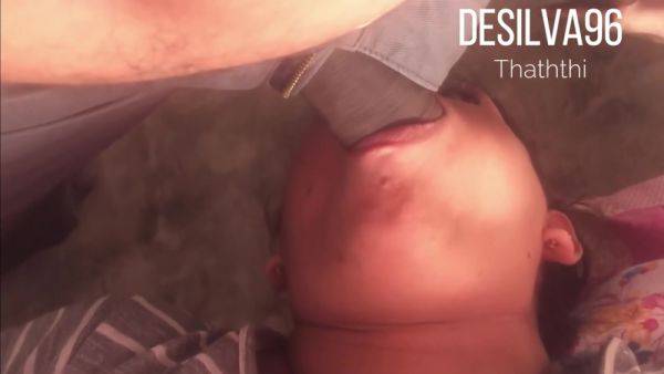 Real Couple In ඇය, මකකද මහෂ, අනත පතතට හරල උරනනක - desi-porntube.com - India on freevids.org