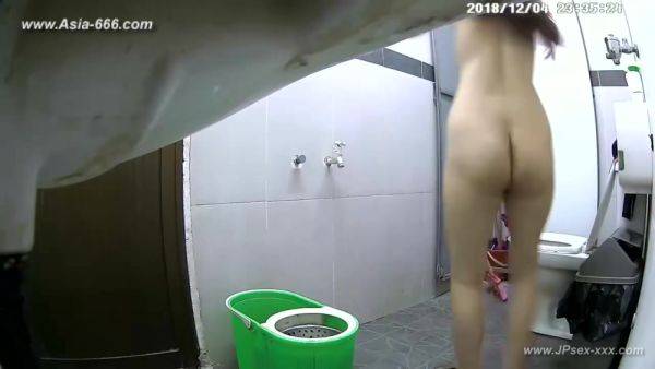 Peeping chinese bath.78 - hotmovs.com - China on freevids.org