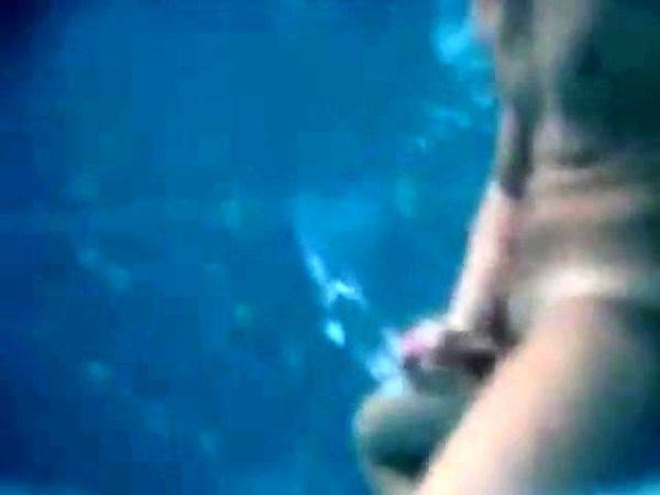 Str8 underwater and cum - drtuber.com on freevids.org