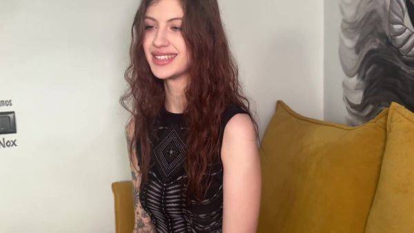 Teen 18+ Babysitter Was Late For Work For Which She Was Fucking In A Tight Pussy - videomanysex.com - Russia on freevids.org