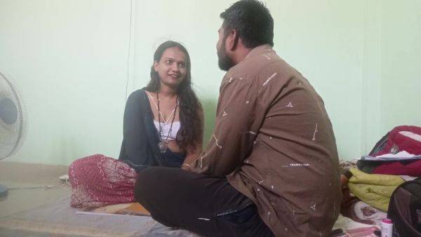 Most Romantic Indian Couple Homemade Sex With Desi Wife Teaching Her Husband A Sex - hclips.com - India on freevids.org