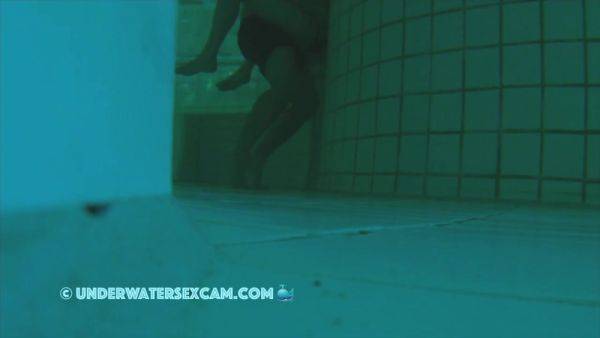 Underwater Sex With Swimming Trunks On Works - hclips.com on freevids.org