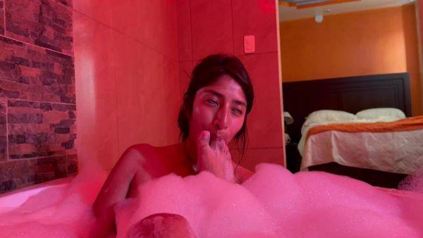 Erotic Dance In The Bathtub With Latina With Big Buttocks - upornia.com on freevids.org