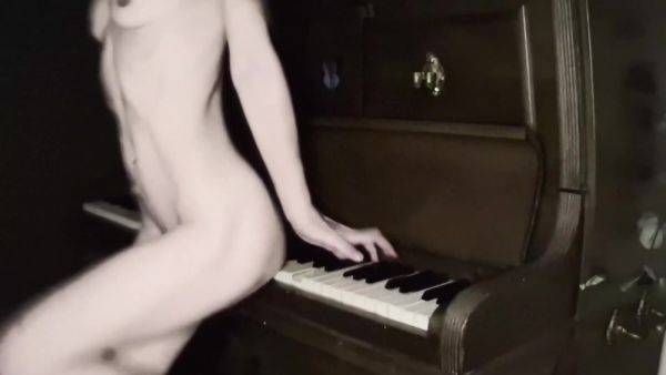 Pianiste Au Desir Charnel - upornia.com on freevids.org