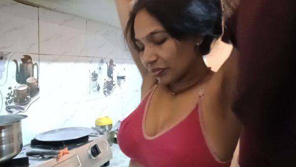 Frist Time Sex With Bhabi Ik Kitchen Sex - desi-porntube.com - India on freevids.org