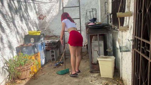 Stepdaughter Bibi in Skirt Washes Clothes - I Can't Resist Her Backside - veryfreeporn.com on freevids.org