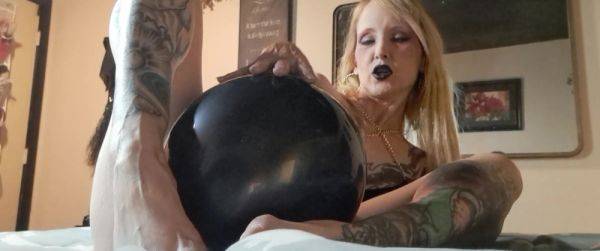 Balloon Dry Humping - upornia.com on freevids.org