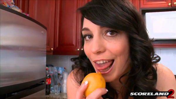 Michelle's melons - hotmovs.com on freevids.org