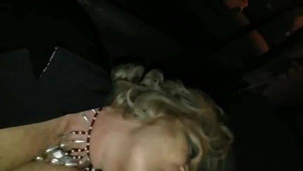 Zoccola Vecchia Napoletana Gode E Viene Come Una Cagna - hotmovs.com on freevids.org