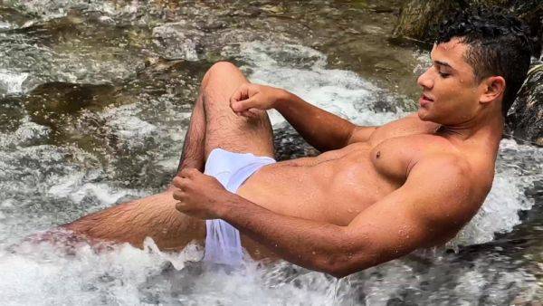 Waterfalls With Beisel - drtuber.com on freevids.org