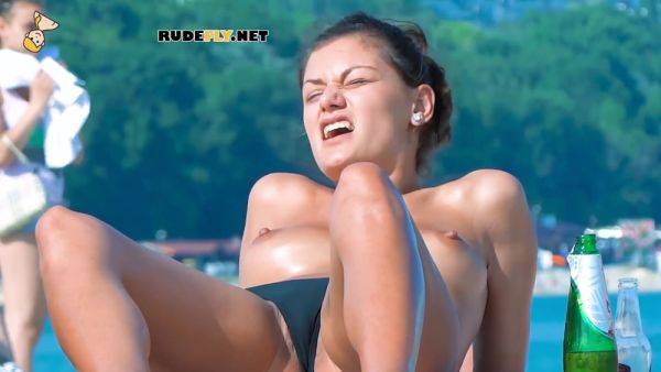 Hot Beauty Is Young Nudist Spending Her Day On The Beach - hclips.com on freevids.org