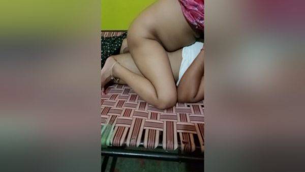 Very Hot Indian Beautiful Bhabhi - desi-porntube.com - India on freevids.org