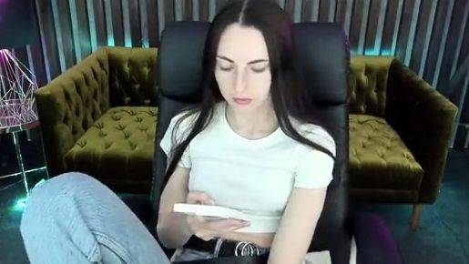 Teen Amateur Brunette Cam Masturbation Porn - drtuber.com on freevids.org