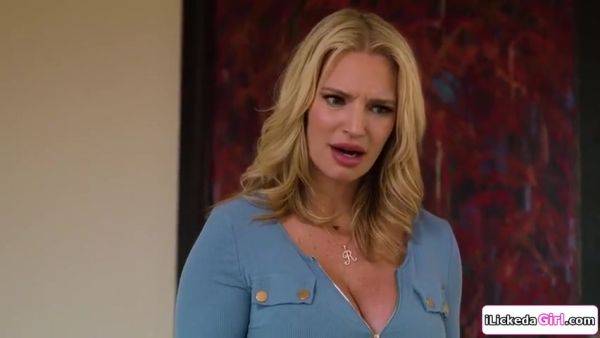 Teen 18+ Pussy Licking Stepmom And Stepaunts - hotmovs.com on freevids.org