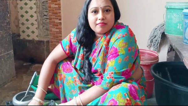 Desi Stepmother Sucks Cum In Mouth - desi-porntube.com - India on freevids.org