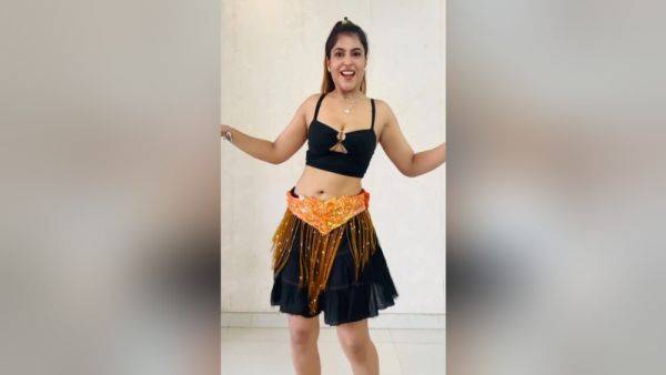 Desi Indian Bhabhi Gets Fucked By Ac Mechanic - desi-porntube.com - India on freevids.org